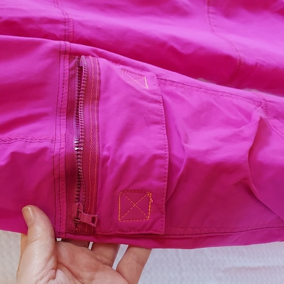 Title Nine Women's Pants Trail Mix Hot Pink Nylon Hiking Outdoor Capris 2 - Picture 4 of 12
